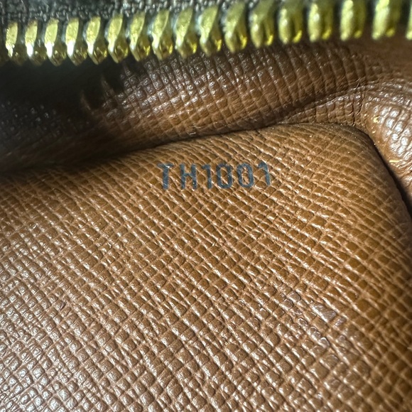 Louis Vuitton Briefcase/Porte strap lock&key - Picture 3 of 16